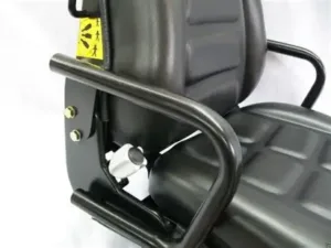 Alternative view of Backhoe/dumper/forklift hip restraints